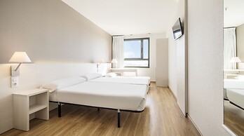 Hotel ILUNION Valencia 3