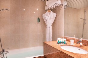 Le M & Spa Bordeaux Aéroport by Hôtels & Préférence