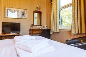 The Dene Hotel