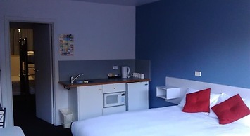 Waterfront Lodge Motel