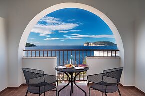 El Faro Hotel & Spa