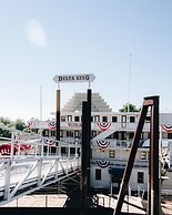 Delta King Hotel