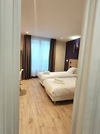 Hotel Modern'Est