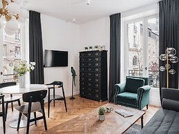 Maisons du Monde Hôtel & Suites - Nantes
