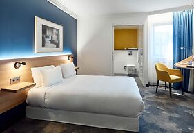 B&B HOTEL Paris 17 Batignolles