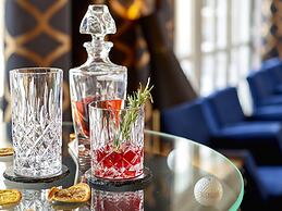 MAXIMILIAN Grand Hotel