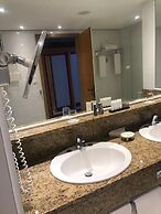 MAXIMILIAN Grand Hotel