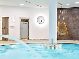 MAXIMILIAN Grand Hotel