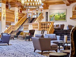 MAXIMILIAN Grand Hotel