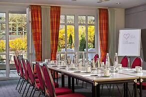 MAXIMILIAN Grand Hotel