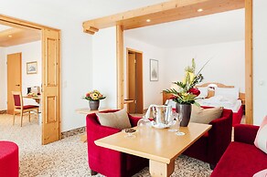MAXIMILIAN Grand Hotel