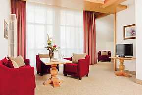 MAXIMILIAN Grand Hotel