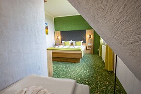 Panorama Berghotel Wettiner Höhe