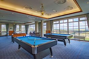 Panorama Berghotel Wettiner Höhe