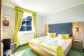 Panorama Berghotel Wettiner Höhe