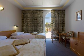 The Golden Walls Hotel