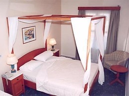 Crithoni's Paradise Hotel