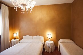 Hotel Columbia