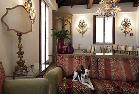 Hotel Columbia