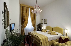 Hotel Columbia