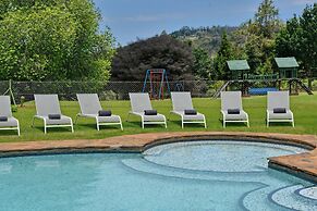 Troutbeck Resort