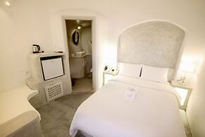 Oia Mare Villas