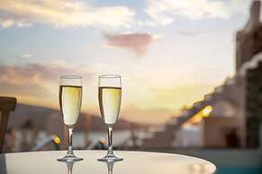 Oia Mare Villas