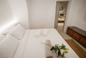 Oia Mare Villas