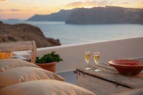 Oia Mare Villas
