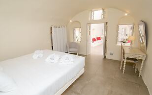 Oia Mare Villas