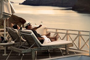 Oia Mare Villas