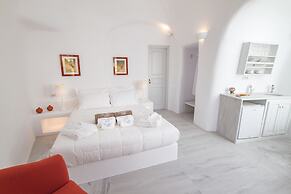 Oia Mare Villas