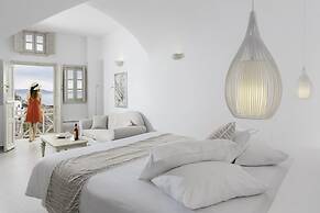 Oia Mare Villas