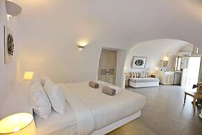 Oia Mare Villas