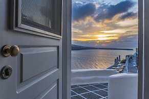 Oia Mare Villas
