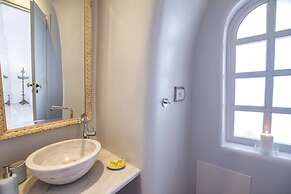 Oia Mare Villas