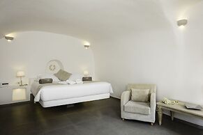 Oia Mare Villas