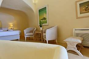 Oia Mare Villas