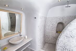 Oia Mare Villas