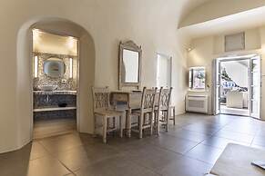 Oia Mare Villas