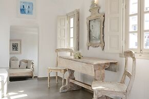 Oia Mare Villas