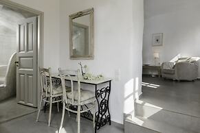 Oia Mare Villas