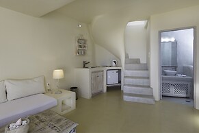 Oia Mare Villas