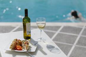 Oia Mare Villas
