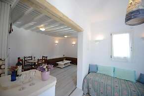 Andriani's Guest House