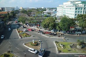 Days Hotel Iloilo