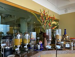 Days Hotel Iloilo