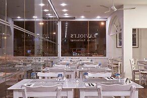 Grecian Park Hotel