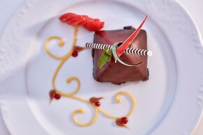 Grecian Park Hotel