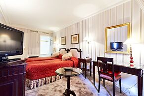 Golden Tulip Washington Opéra